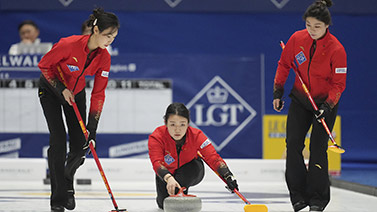 上赛季场均22.5分7.3篮板！山西官宣迪亚洛回归球队